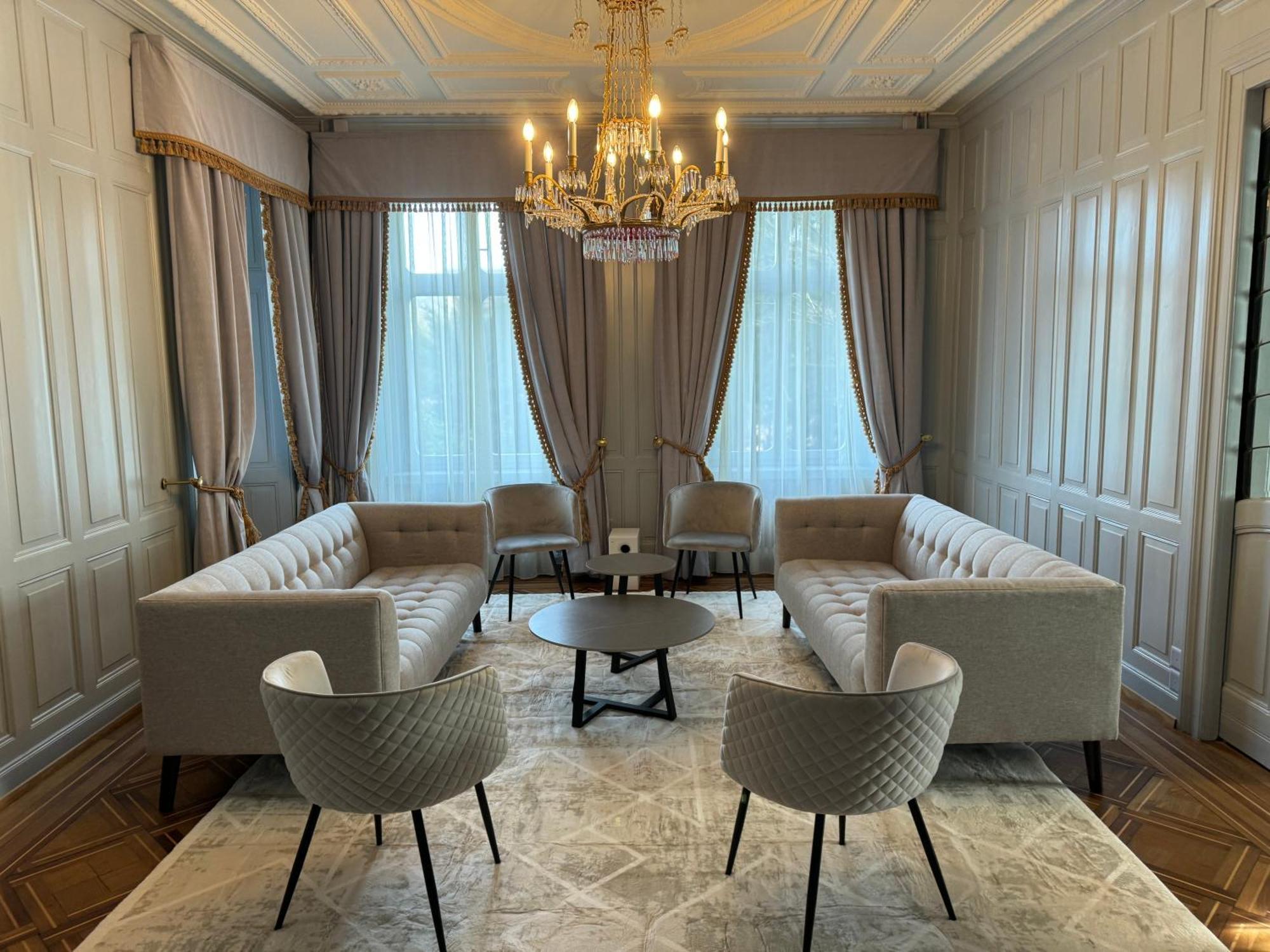 Entire Zurich Villa, Your Private Luxury Escape With In House Staff Kültér fotó